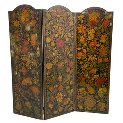 Late Victorian découpage scrap screen, three folding panels decorated with applied plates and cut-outs of portraits, floral and foliate images and animals