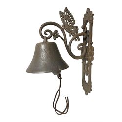 Cast iron exterior hanging garden bell with decorative butterfly bracket, H34cm