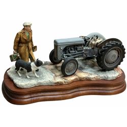 Border Fine Arts figure, An Early Start, model No. JH91B by Ray Ayres, on wood base L27cm. 