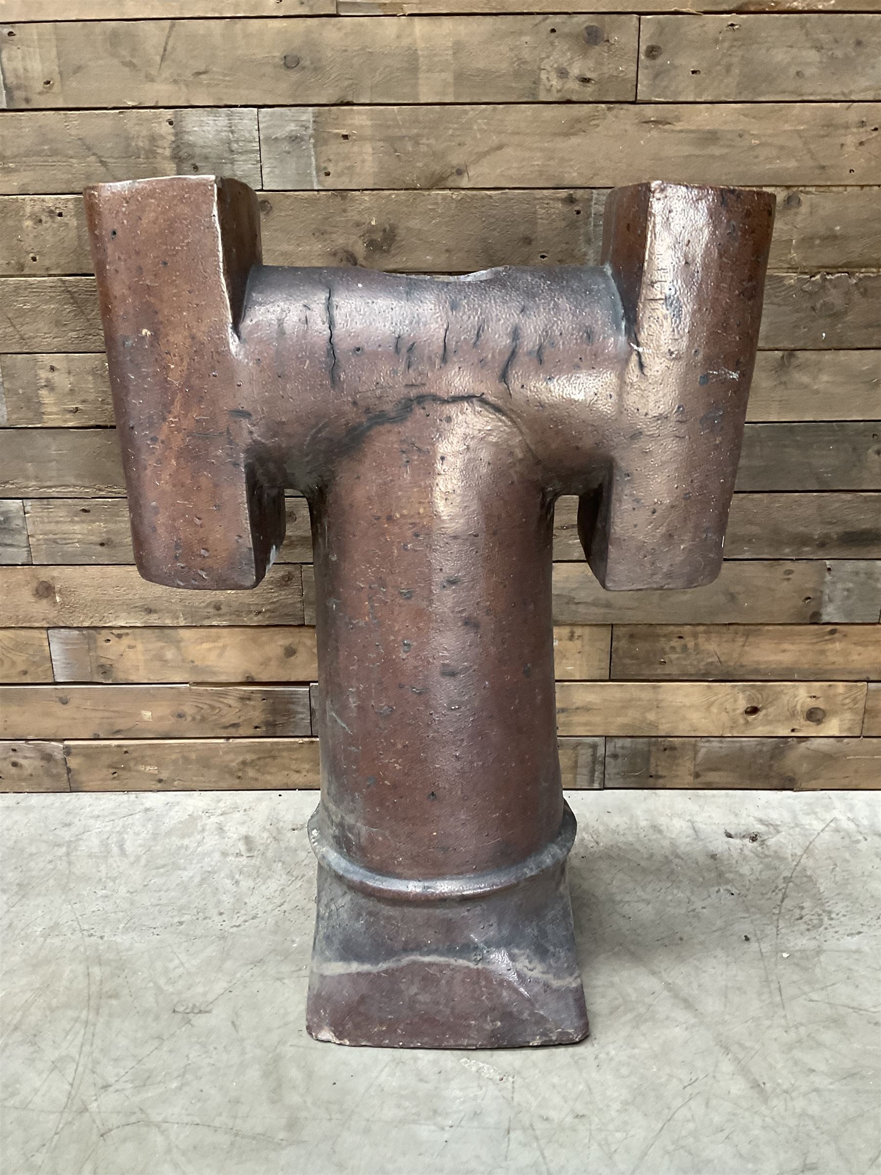 Large Victorian T shaped salt glazed terracotta chimney pot 