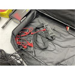 Alesis SR-16 drum machine, Neewer 48V phantom power supply, microphone stand, Genexxa microphone, quantity of jack to jack cables and other similar items