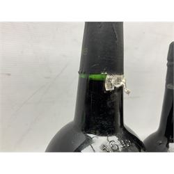 Mixed port, comprising Warre's 1977, vintage port, Quinta do Estanho, 1997, vintage port, Croft Quinta da Roeda, 2002, vintage port, Taylors, 1994, port and Taylors 2015, port, various contents and proof (5)