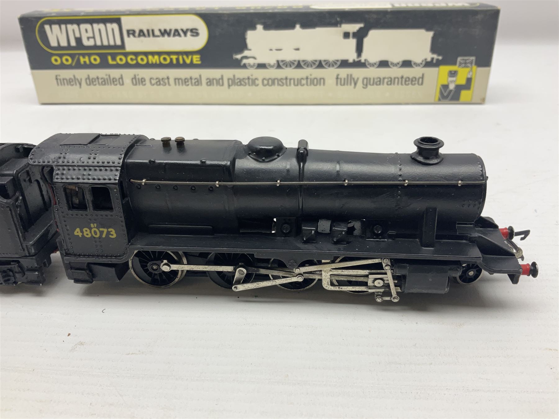 Wrenn '00' gauge - two Class 8F 2-8-0 locomotives - No.48073 in BR Plain Black; boxed; and No.8042 in LMS Plain Black; with unassociated plain blue box (2)
