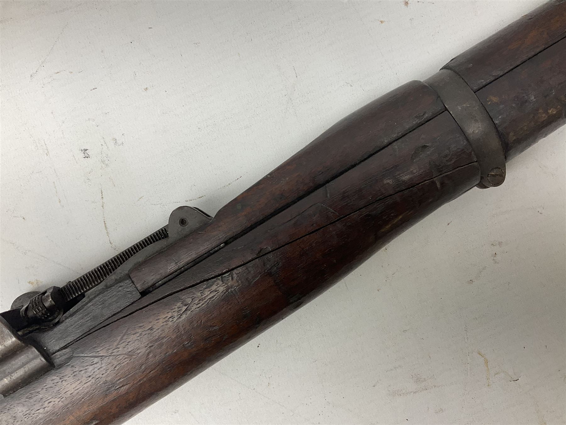 WW1 Lee Enfield SMLE bolt-action rifle, dated 1918, with single barrel band and bayonet fitting L113cm FIREARMS CERTIFICATE REQUIRED OR RFD