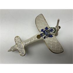 Ten WW1 crested china military models comprising submarine, four ships including Lusitania, four Zeppelins/balloons and an aircraft; various makers including Arcadian China, Swan China, Carlton China, Waterfall, Grafton China etc; various crests including Saint Neots, Great Yarmouth, Tewksbury, Swanage, Simons Town, Hull etc (10)