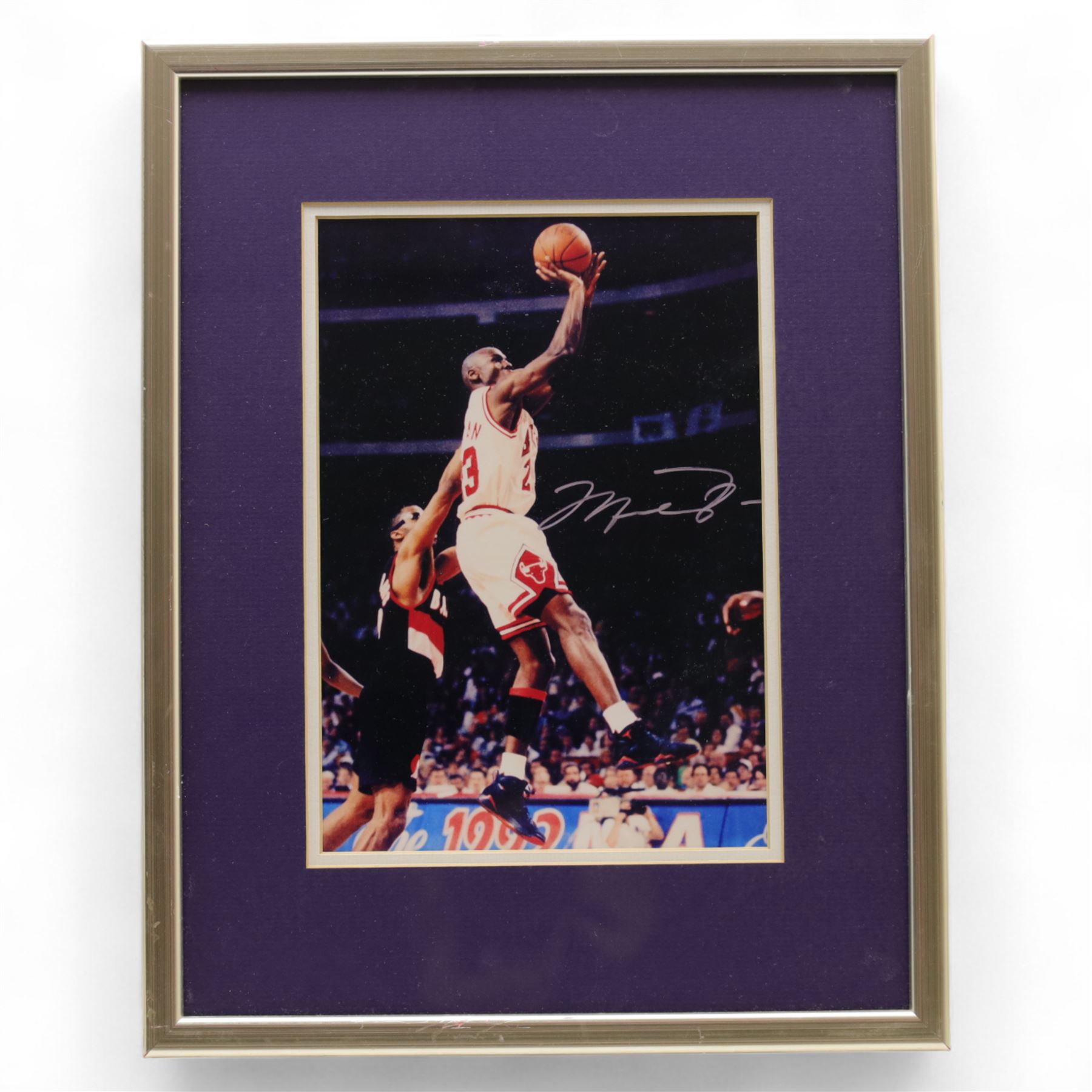 Michael Jordan signed 10 x 7