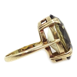  9ct gold oval smoky quartz ring, stamped 9 375  