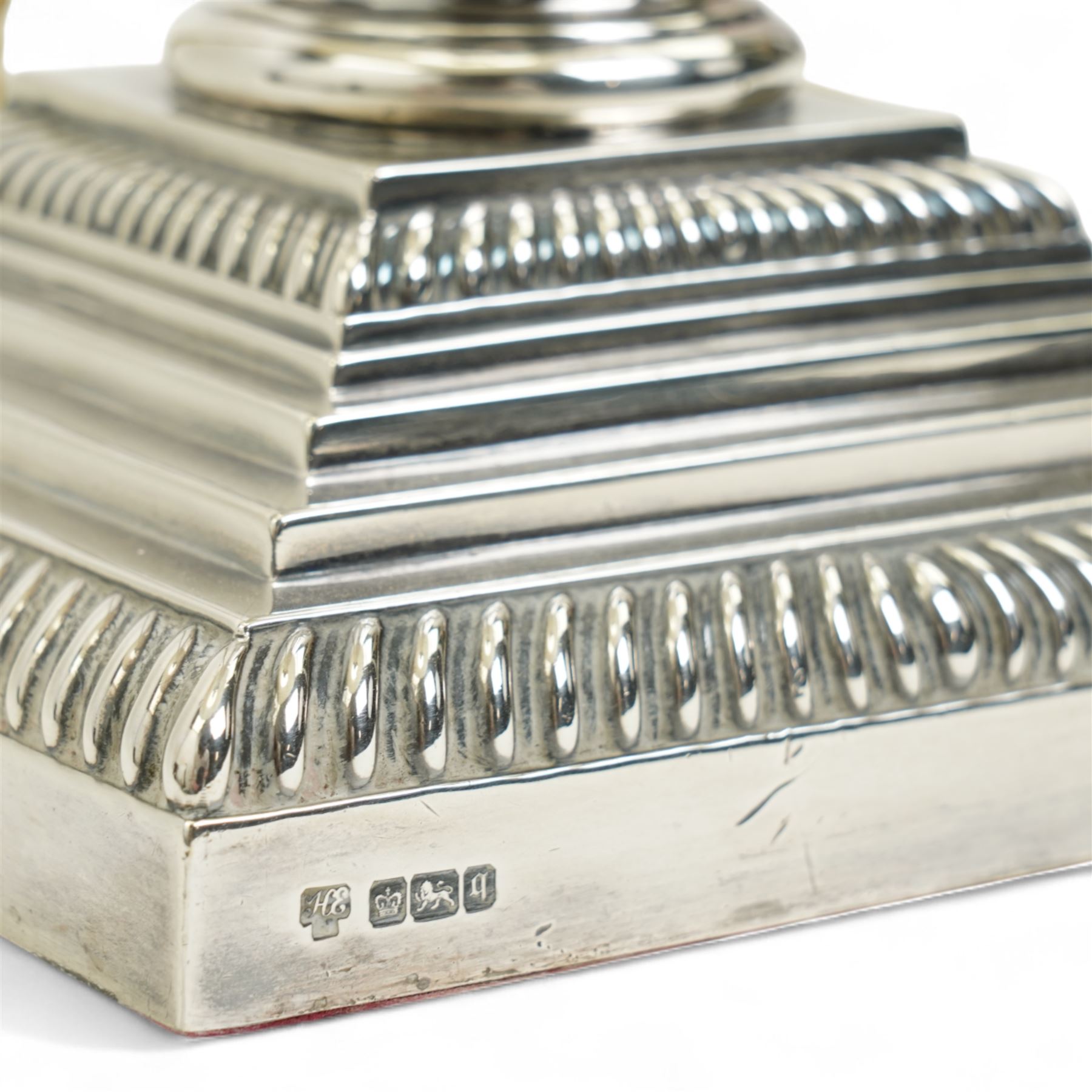  Edwardian Silver Corinthian column table lamp, the stepped square base with gadrooned border and with pleated shade H40cm excluding fitting Sheffield 1908 Maker Hawksworth, Eyre & Co. Ltd.