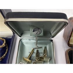 9ct gold jewellery, including two brooches, pair of pearl earrings, three gold cased wrist watches, one with spring loaded 9ct gold strap and one with 9ct gold strap, string of graduating cherry amber type beads and a collection of costume jewellery, etc 