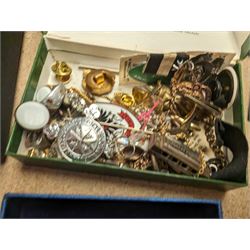 Collection of costume jewellery, including gold plated curb link bracelet, pin badges, charms, rings and jewellery boxes, together with an Edwin Blyde pewter hip flask etc 