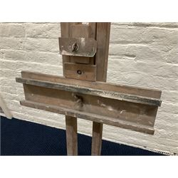 Windsor & Newton beech artists studio easel, H183cm