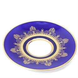 Wedgwood Anthemion Blue pattern tea service richly decorated in blue and gilt with palmette and colonnade forms comprising six cups and saucers, six plates, tea pot, milk jug and sugar box and cover