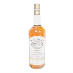 Bowmore Surf islay single malt scotch whisky, 1 litre, 40% vol together with  Auchentoshan Select lowland single malt scotch whisky, 1 liter, 40% vol Glenfiddich 15 year old single malt Scotch whisky 70cl 40% vol and Glenlivet 12 year old single malt scotch whisky, 1 liter 40% vol   