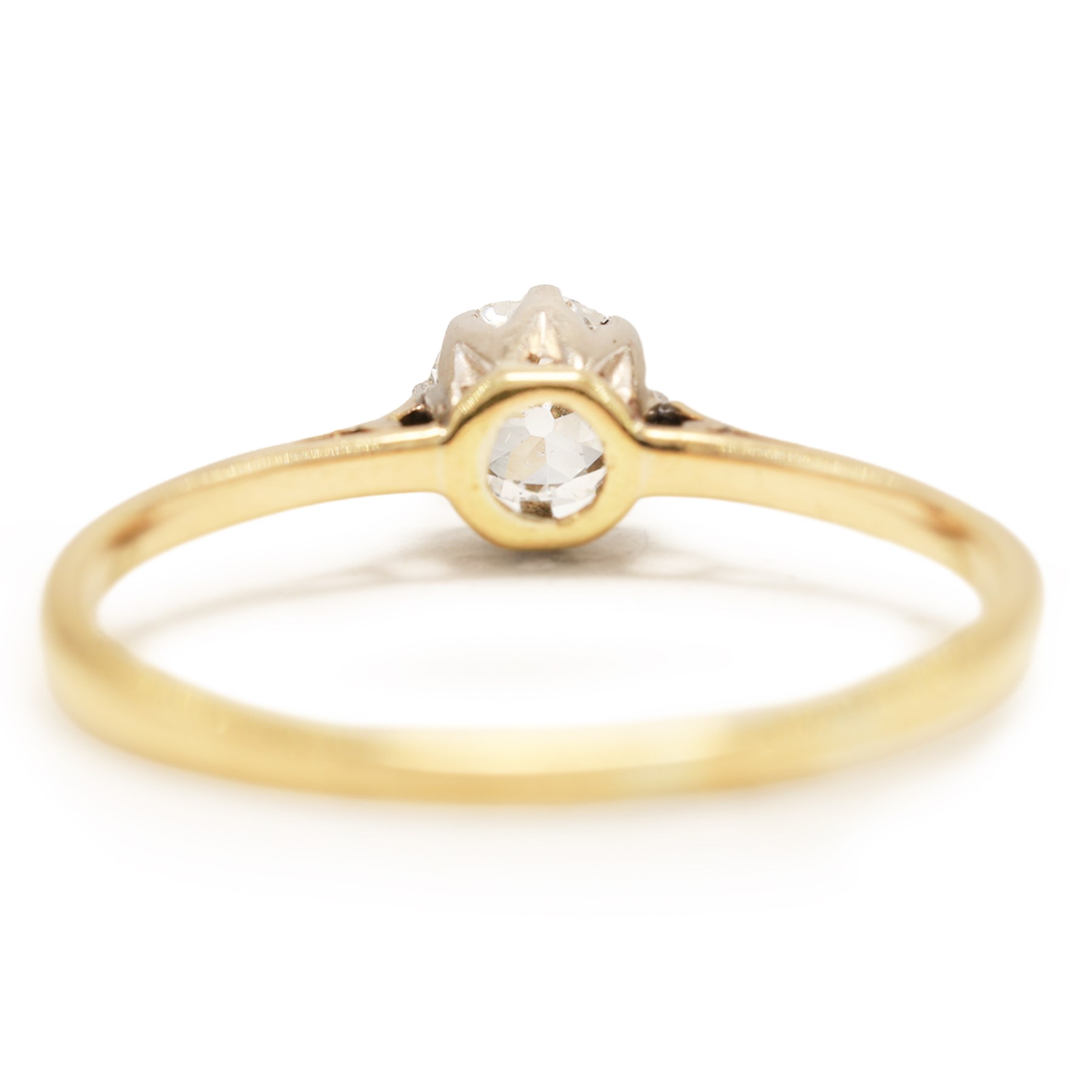 Early 20th century gold diamond ring, set with a single old cut diamond of approx 0.30 carat, stamped 18ct
