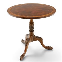 Quality Georgian design walnut and mahogany circular wine table, banded top with satinwood stringing, turned and fluted pedestal carved with acanthus leaves, the tripod base with carved knees terminating to ball-and-claw feet