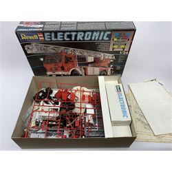 Two Revell Electronic 1/24th scale model kits of fire-engines - Mercedes Benz 1017 LF16 and part constructed Mercedes Benz 1422 DLK 23-12; together with Revell 1/24th scale firemen figures; and Airfix 1/32nd scale model kit of a Dennis Fire Engine; all boxed with instructions (4)