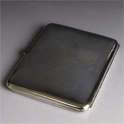 1930s silver cigarette case, of rectangular form with rounded corners, with engine turned decoration, hallmarked Smith & Bartlam, Birmingham 1936, H10cm