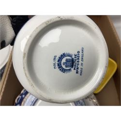 Maling Maltese pattern part dinner wares, including dinner plates, tureens, side plates etc, together with Pyrex dinner wares, decorated in flying duck pattern, Johnson Bros Indian Tree pattern tea and dinner wares and a collection of decorative and calendar plates, etc, in six boxes 