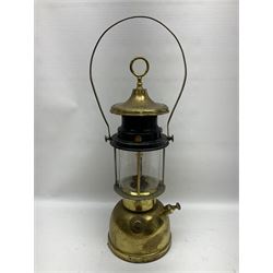 Bialaddin paraffin lamp Reg no 839212, H44cm