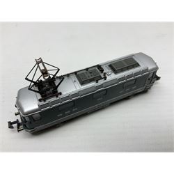 Trix Minitrix 'N' gauge - two locomotives - No.12170 E-LOK REIHE 1012 EP.V; boxed; and SBB CFF/FFS single pantograph No.11153; unboxed (2)