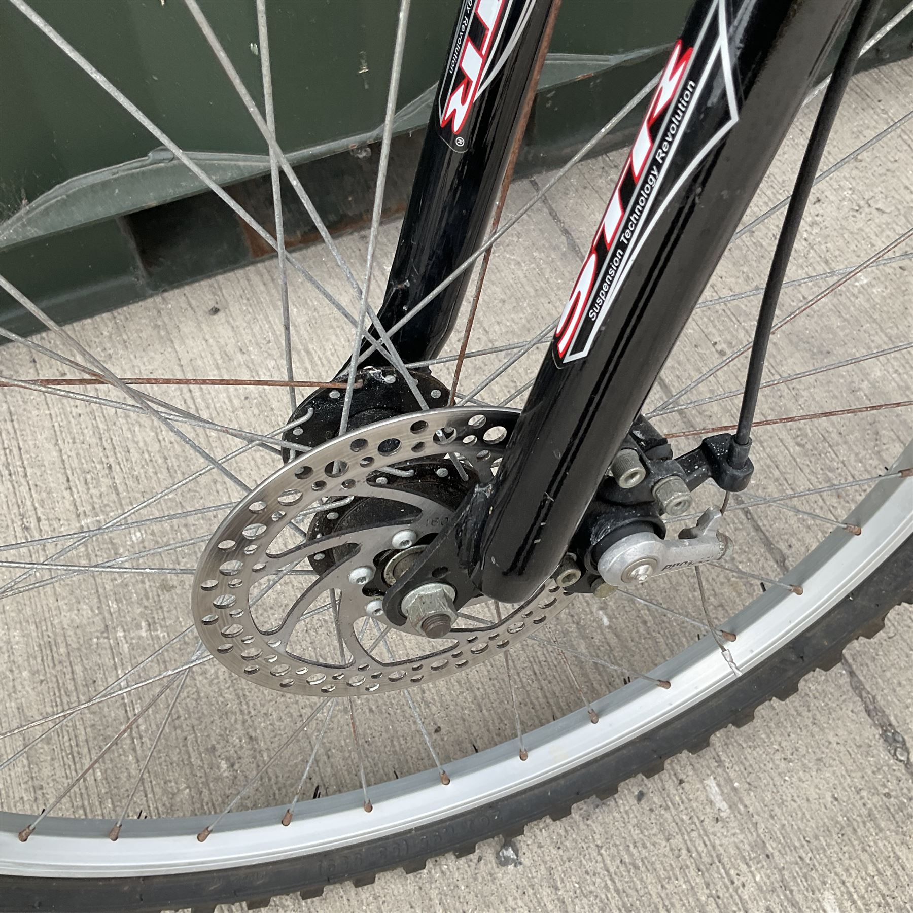 Doosan 21 speed full suspension bike, front disc brakes - THIS LOT IS TO BE COLLECTED BY APPOINTMENT FROM DUGGLEBY STORAGE, GREAT HILL, EASTFIELD, SCARBOROUGH, YO11 3TX