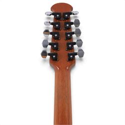 Late 20th century cittern by Stefan Sobell of Northumberland, commissioned in 1977, the pear shaped body with two piece flat back, oval sound hole, five course string configuration, contained within a fitted hard case, cittern length L73cm