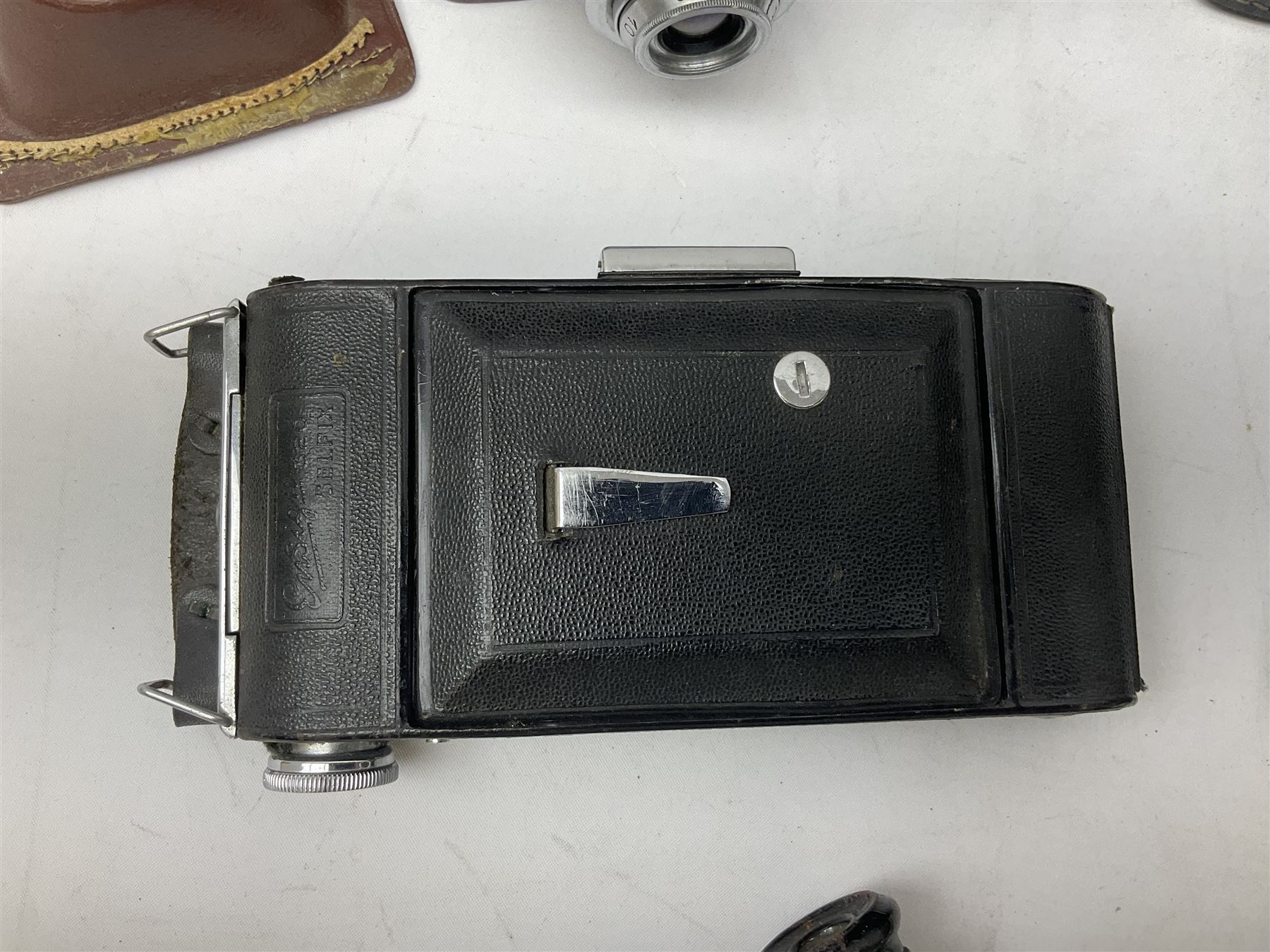 Praktica L camera body, with 'Meyer-Optik Gorlitz Domiplan 2.8/50' lens, CMS Commet II camera, Pair of Janik 8x30 binoculars in a case etc