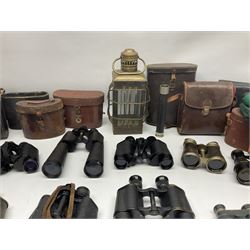 Collection of binoculars, some in fitted cases to include Carl Zeiss Jena, a pair of Jenoptem 8 x 30, Lieberman & Gortz 20x40, Weitwinkel 8x30, Chinon Zoom 7-15 x 35, etc, together with a metal lantern. 