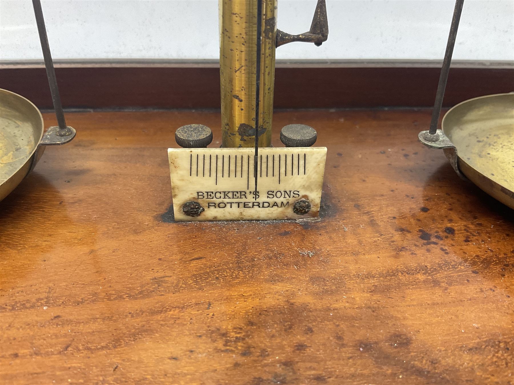 19th century Beckers & Sons, Rotterdam, mahogany cased scales and weights, H34cm 