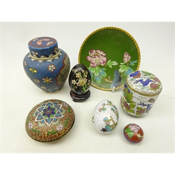  Six pieces of Chinese Cloisonne including a circular dish, two eggs, cylindrical jar decorated with stags etc and a Japanese Totai ginger jar, H11cm (7)  
