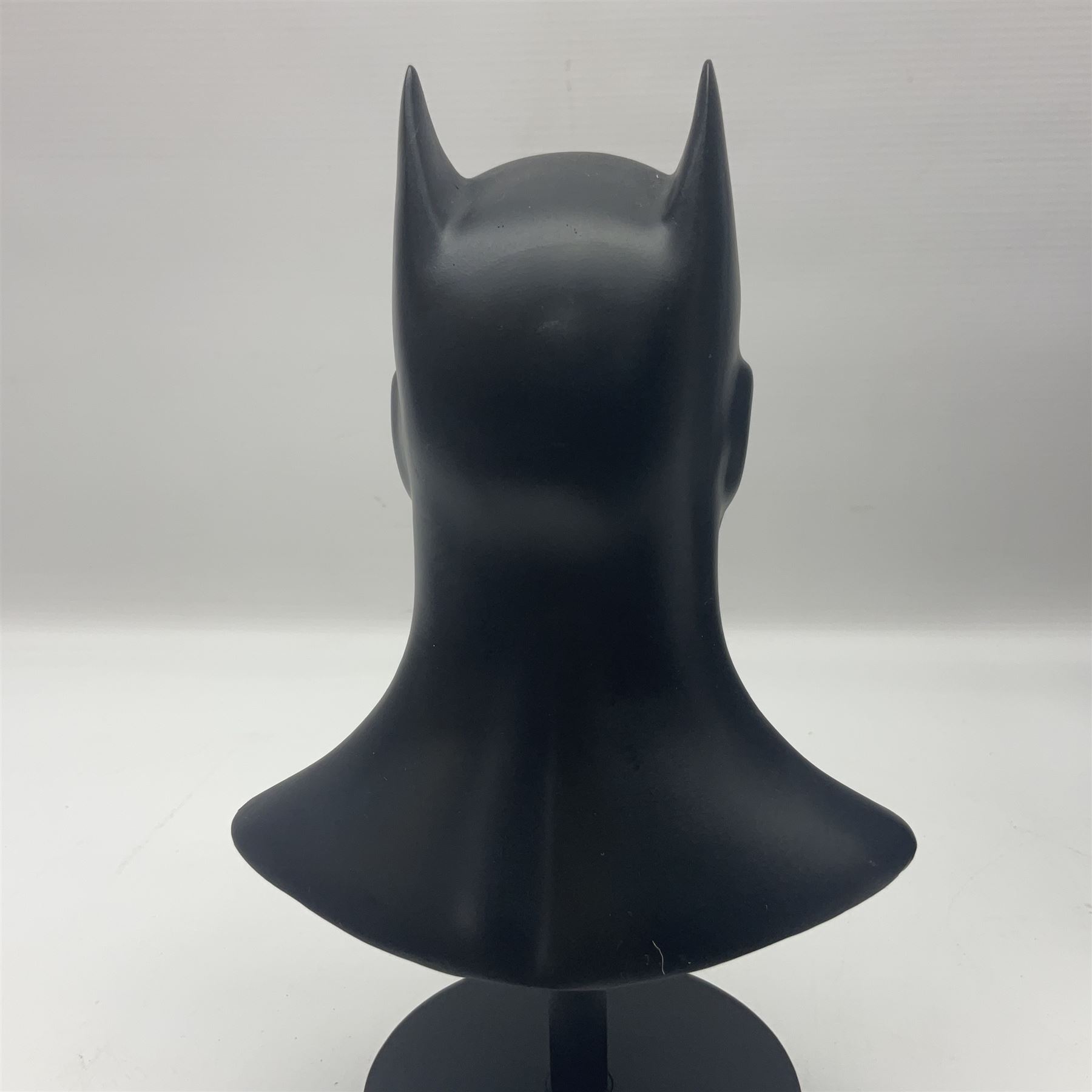 Eaglemoss Batman Universe Collector’s Bust ‘Rebirth Cowl’ with ten further Batman boxed and loose vehicles, figures and collectables to include Metals Die-Cast, Mattel, Hot Wheels etc, in two boxes