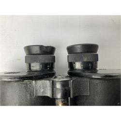 Pair of WW2 Bausch & Lomb U.S. Navy 7 x 50 binoculars, Mk.1 Model 2, impressed BU Ships No.80975 1941, serial no.OY6585, with neck strap