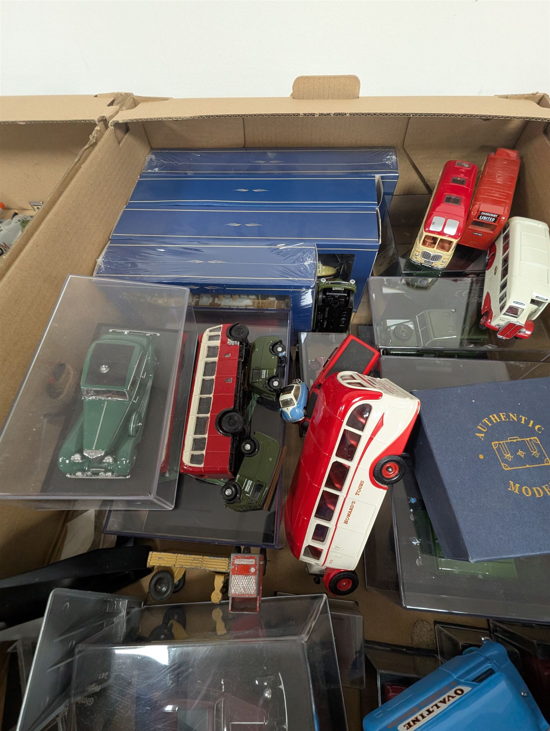 Collection of model cars and aeroplanes, including Corgi, Oxford Diecast, etc, Jetex Power Unit, empty diecast boxes etc 