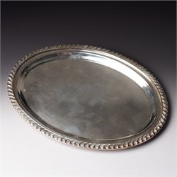 Silver oval small salver or card tray with gadrooned edge W20cm Sheffield 1988 Maker C J Vander Ltd