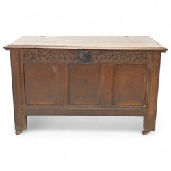 18th century oak blanket box, moulded rectangular hinged lid over lunette carved frieze rail and panelled front, moulded frame and panelled sides fitted with carrying handles, on stile supports