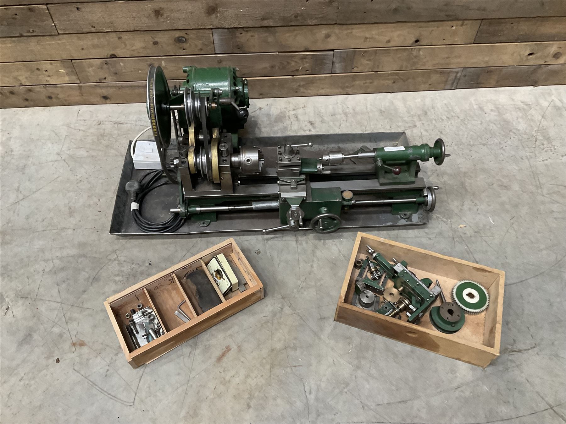 Metalworking lathe 240v