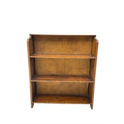 20th century oak bookcase, fitted with three shelves