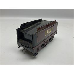 Bassett-Lowke '0' gauge - clockwork 4-4-0 locomotive 'Duke of York' No.1931 with tender, lithographed LMS crimson/black; original box with key