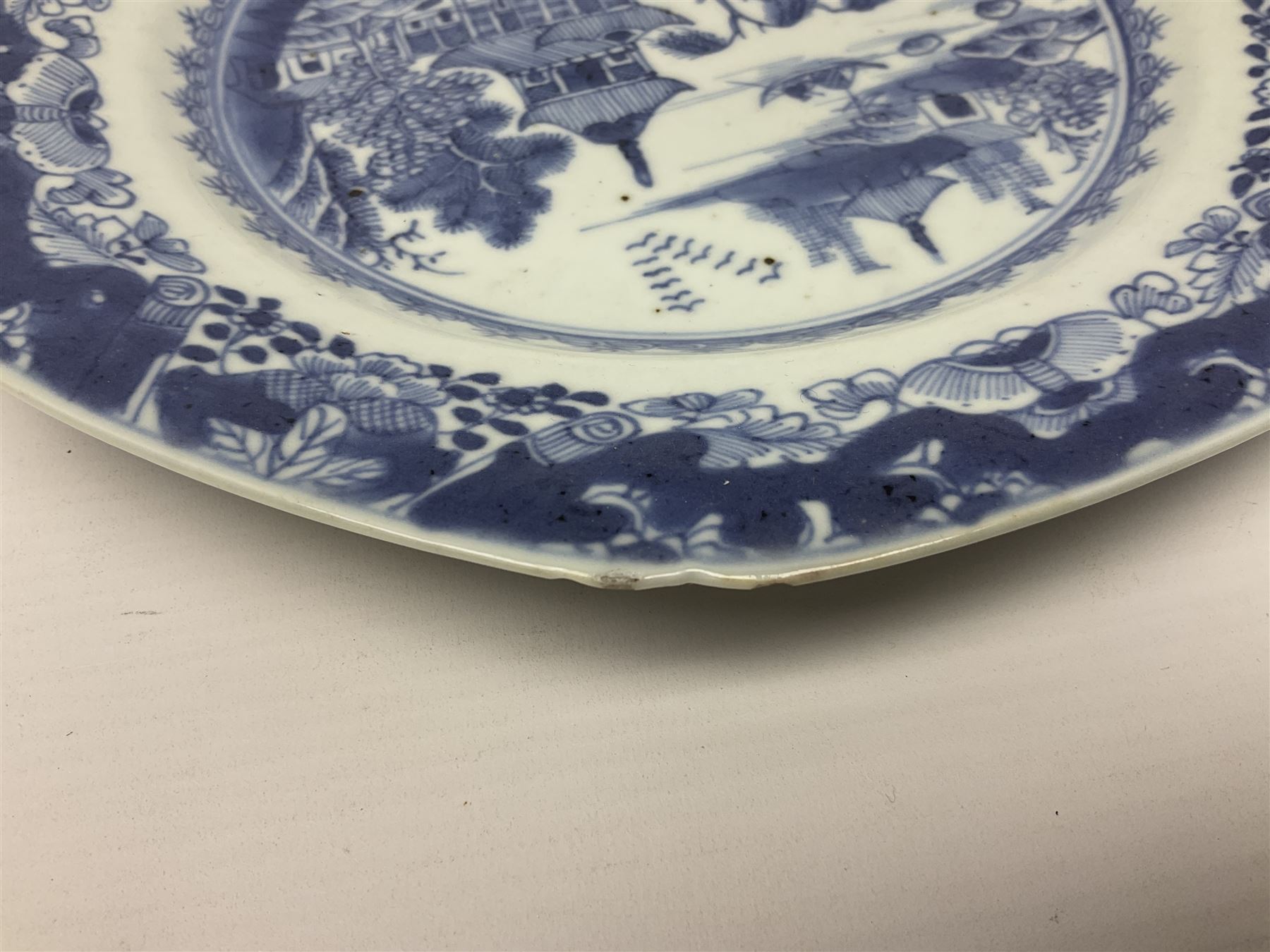 18th century Chinese export blue and white plate of octagonal form, with a pagoda landscape, D23cm