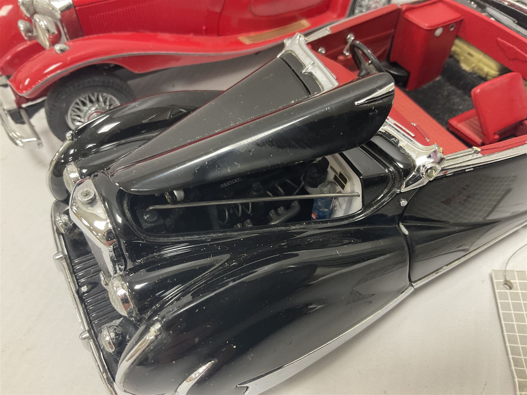 Franklin Mint - five 1:24 scale die-cast precision models comprising 1930 Bugatti Royale Coupe Napoleon, 1933 Duesenberg SJ Twenty Grand, 1935 Mercedes Benz 500K Special Roadster, 1938 Jaguar SS-100, and 1947 Bentley 