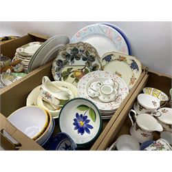 Quantity of tea and dinner wares to include Shelley 'Rock Garden' cake plate, Royal Doulton coffee cups and saucers decorated in the 'Berkshire' pattern, Carlton Ware, J&G Meakin teacups decorated with floral gilt design, dinner plates, cereal bowls, etc in three boxes