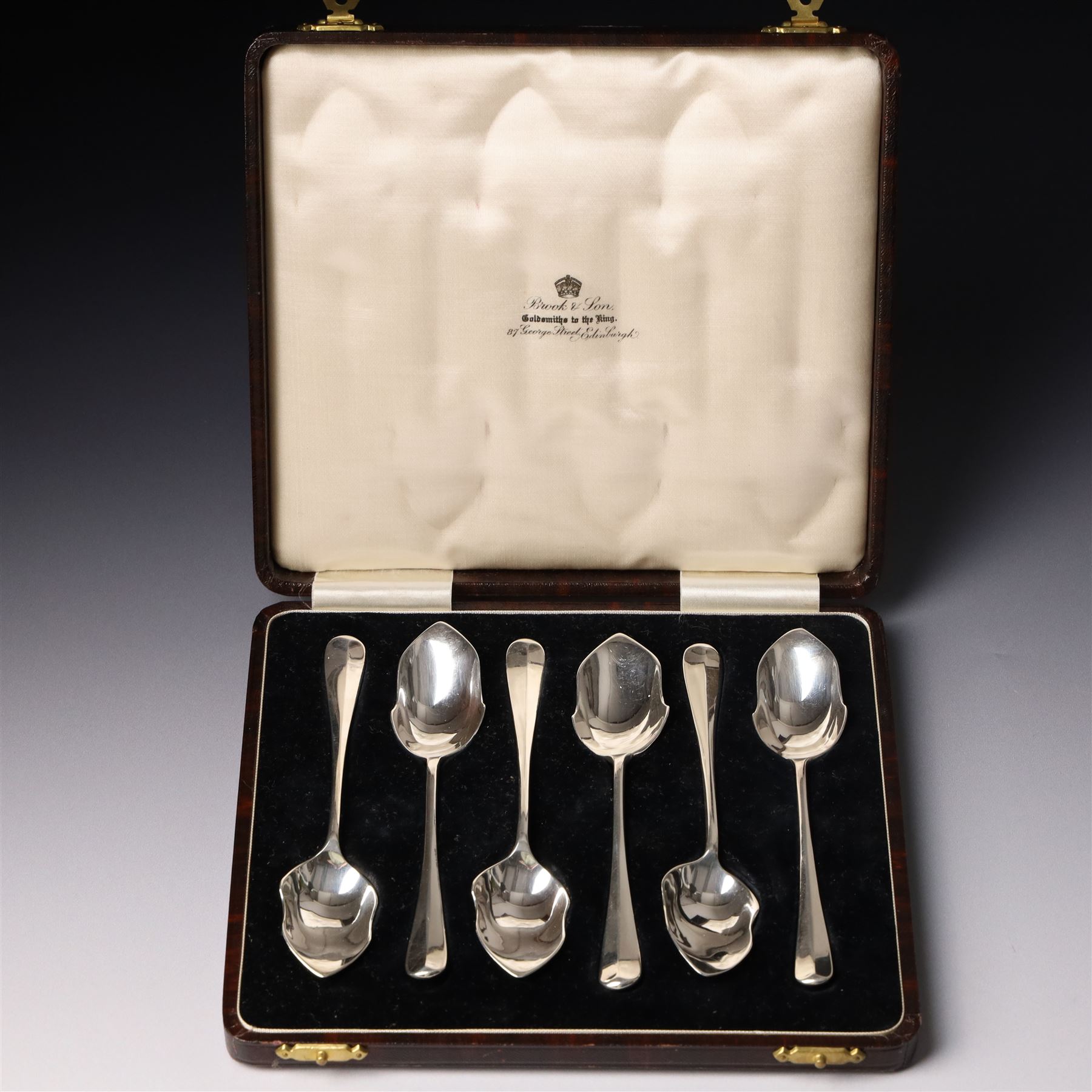 Set of six silver grapefruit spoons with shaped rat tail bowls, cased Birmingham 1928 Maker Brook & Son