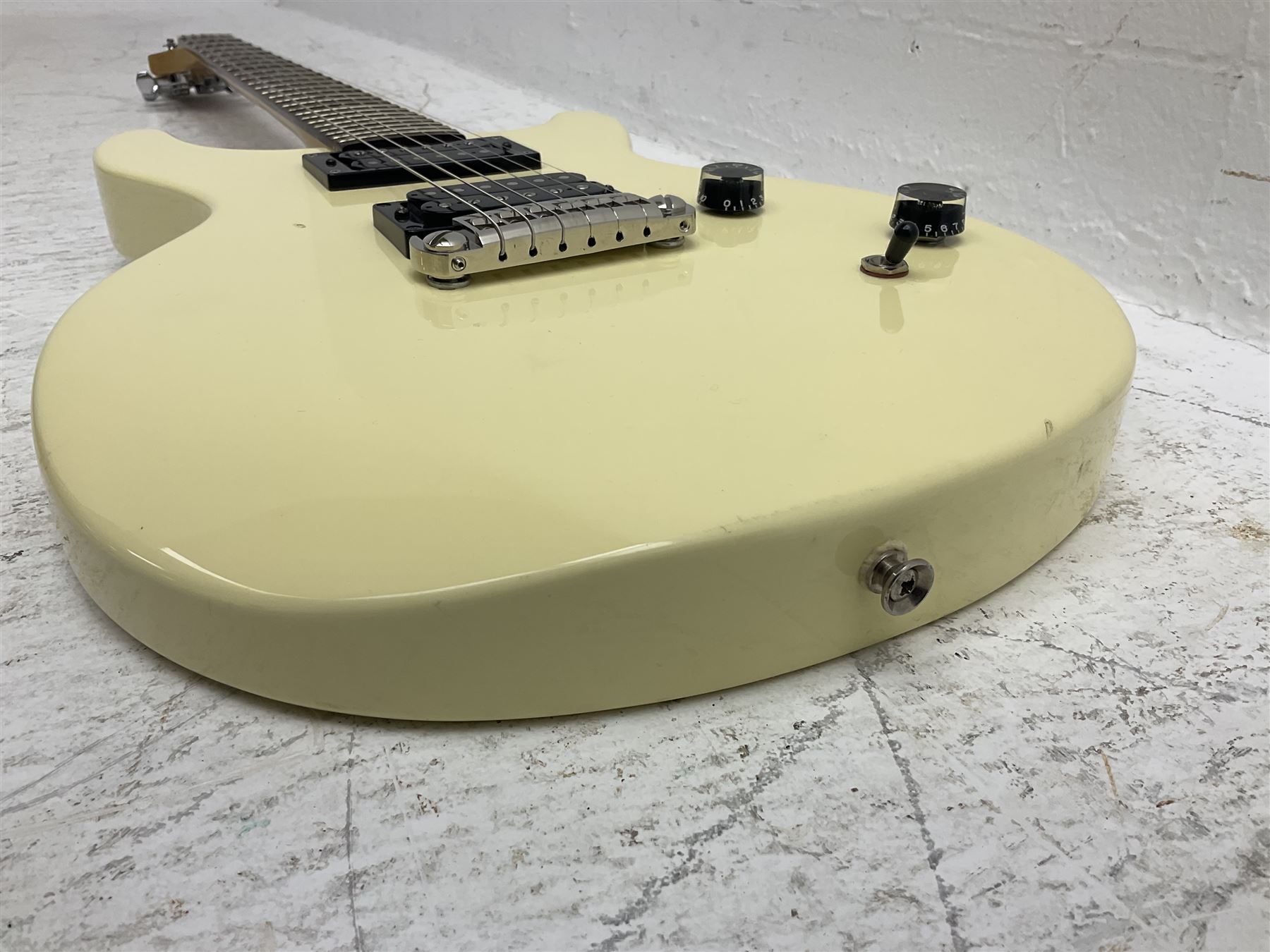 SG Junior Music Drive C19905 electric guitar serial no.911120 L99cm