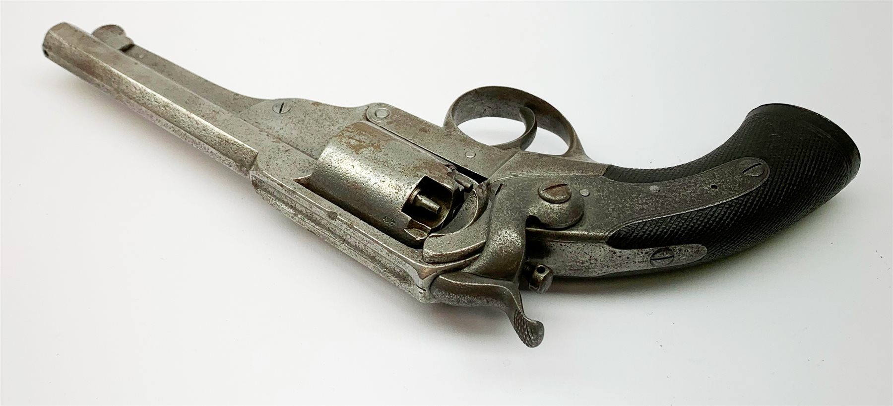 19th century English Kerr's Patent five-shot 54-bore side hammer percussion cap revolver, the 14cm octagonal barrel indistinctly marked to the top 'London Armoury', engraved 'Kerr's Patent 624' on the right frame beneath the cylinder, chequered walnut stock 30cm overall