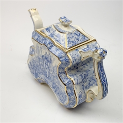 A Victorian Burgess and Leigh Aesthetic style blue and white teapot, decorated with an Indian hunting scene and heightened with gilt to edges, H17cm. 
