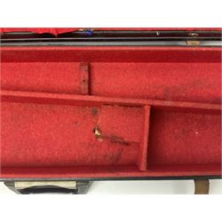 Browning black plastic shotgun case to accommodate 76.2cm (30