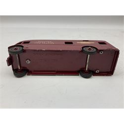 Dinky - Horse Box No.581; boxed