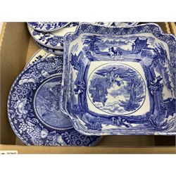 Collection of blue and white ceramics, including Wedgwood Ningpo pattern dinnerwares and a Wedgwood Ferarra pattern footed bowl