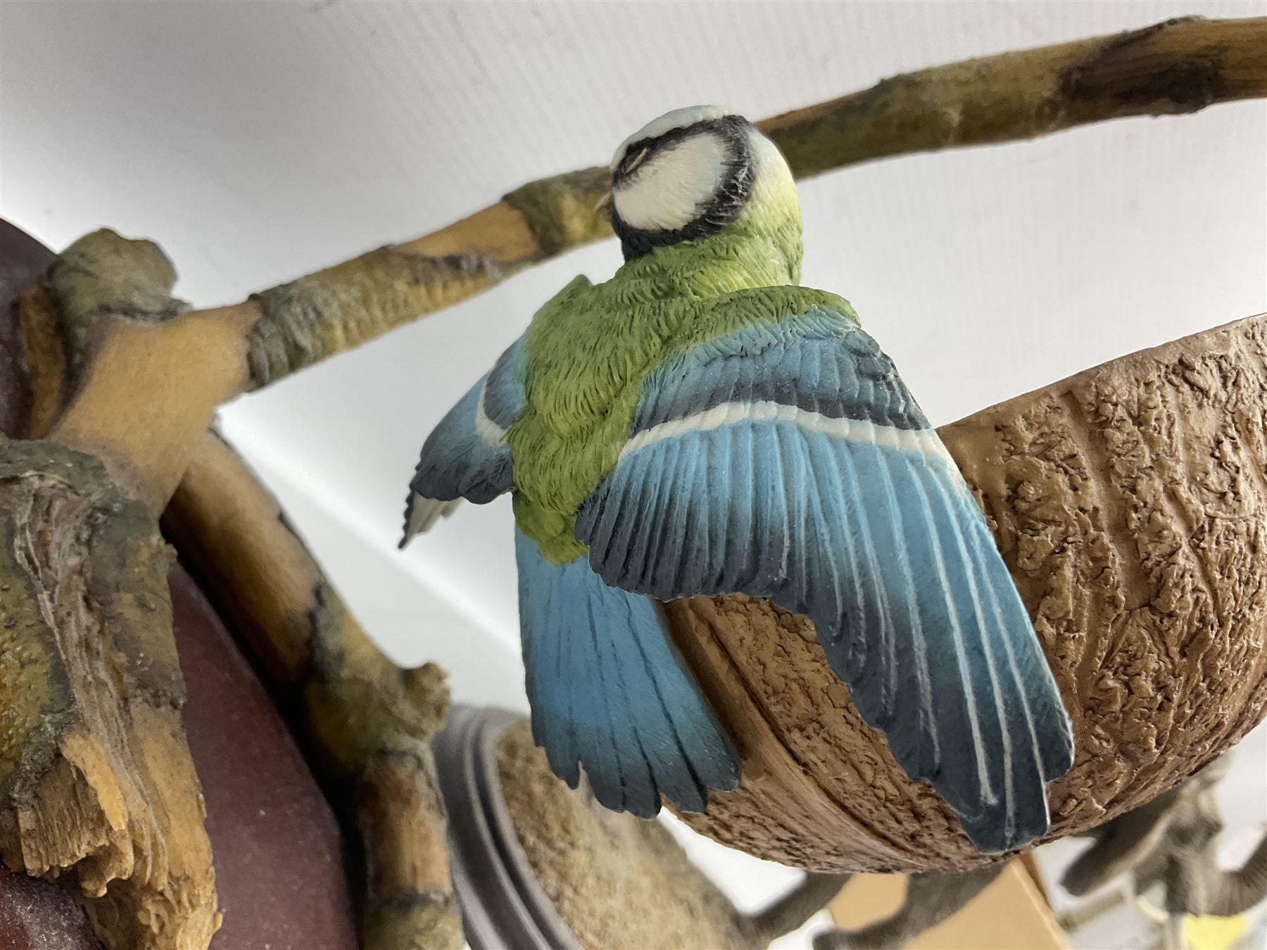 Country Artists figures, to include Bluetit, Elephant, Bluetit on tap etc, together with Lilliput Lanes and other similar items 