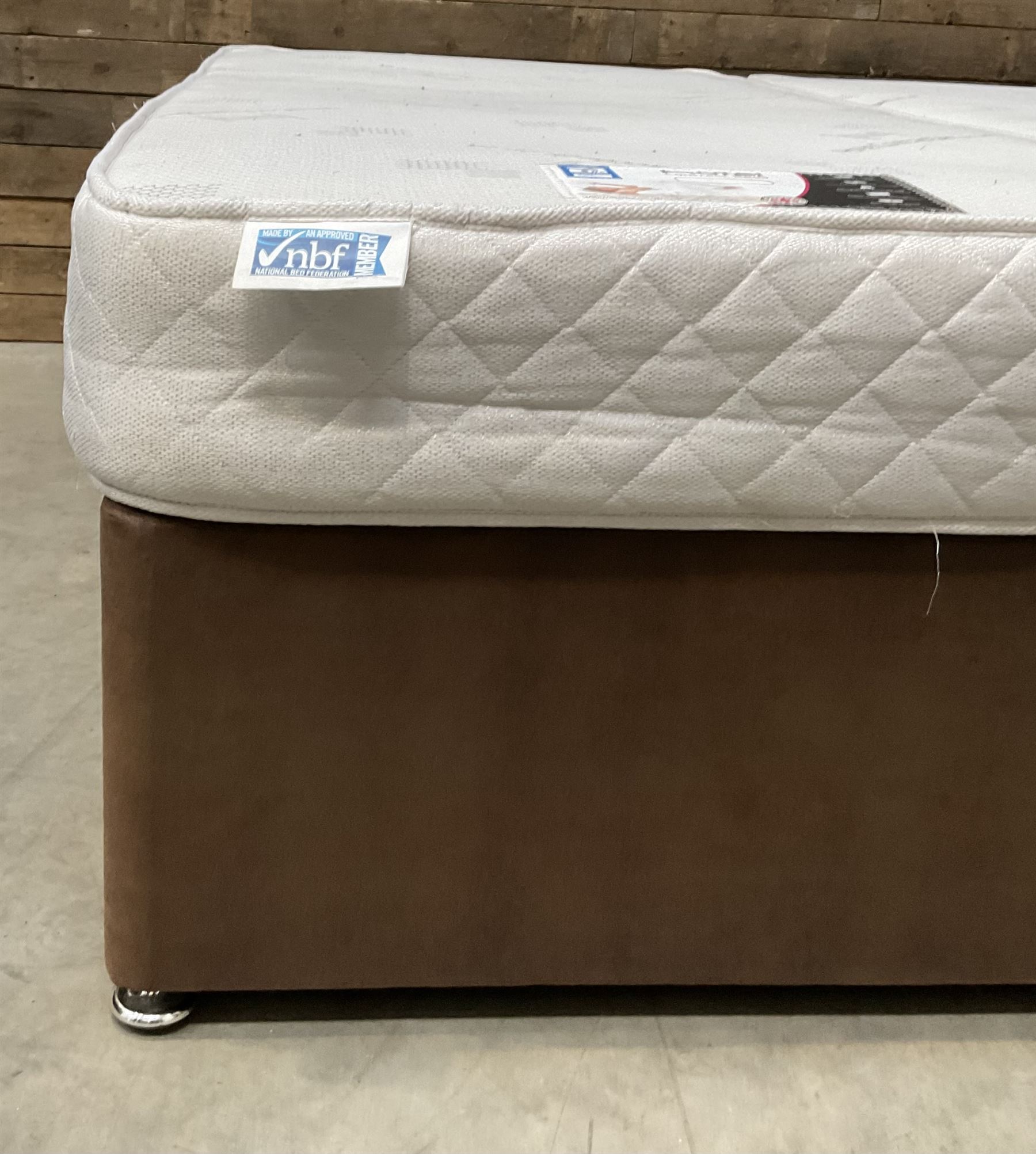 Hotel Contract Beds - SuperKing pair of 3’ divan zip together twin beds